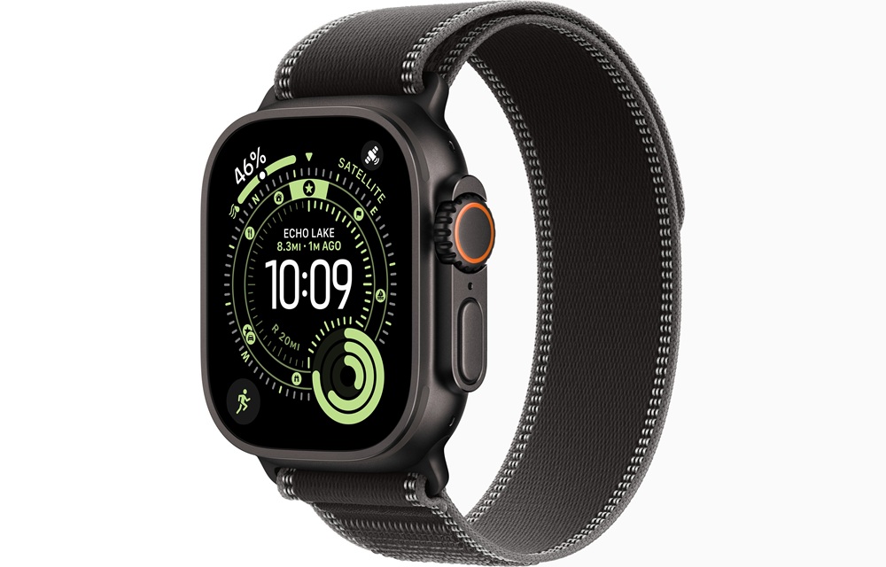 Apple Watch Ultra 3 Cellular 49mm Black Titanium Case with Black/Charcoal Trail Loop M/L