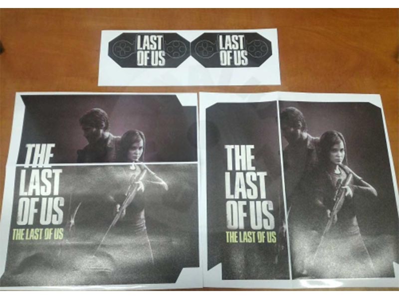 Vinyl cover (stickers) for console and controller - The Last of Us 3D text (PS4)