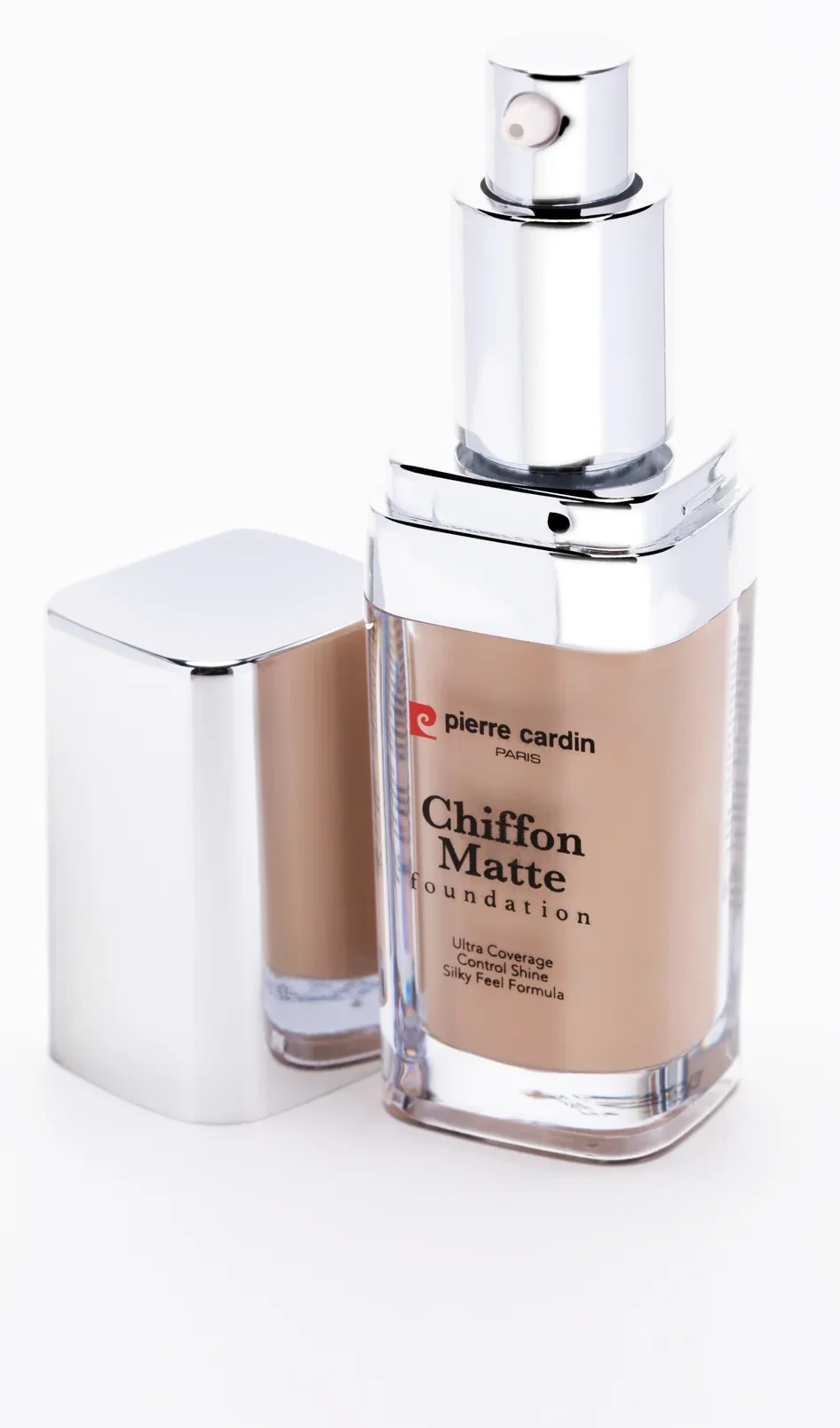 PIERRE CARDIN Chiffon Мatte течна пудра (303) Fair